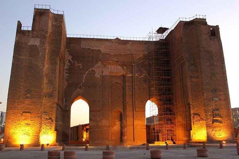 عکس عمارت فتح الله یف