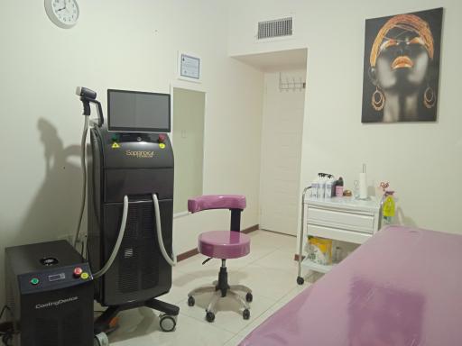 عکس کلینیک زیبایی و لیزر لاوین شرق