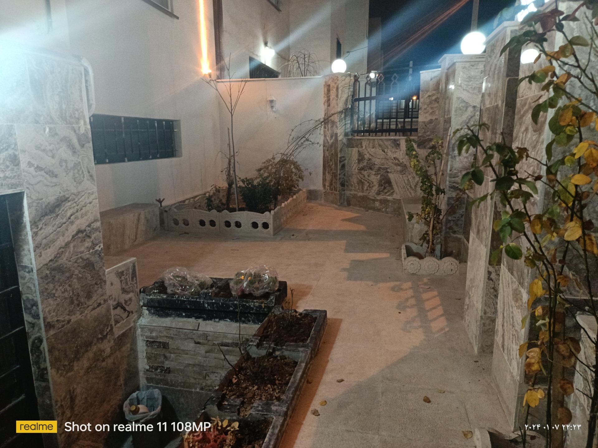 عکس بلوک ۱۱۷