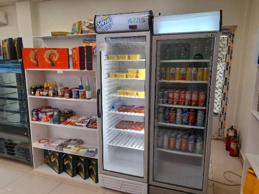 عکس کافه قنادی نسرین