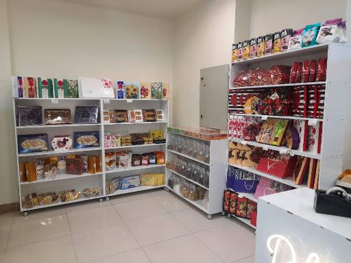 عکس کافه قنادی نسرین