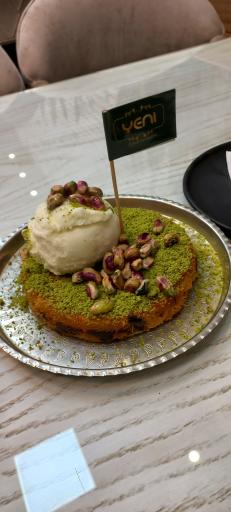 عکس کافه باقلوا یئنی