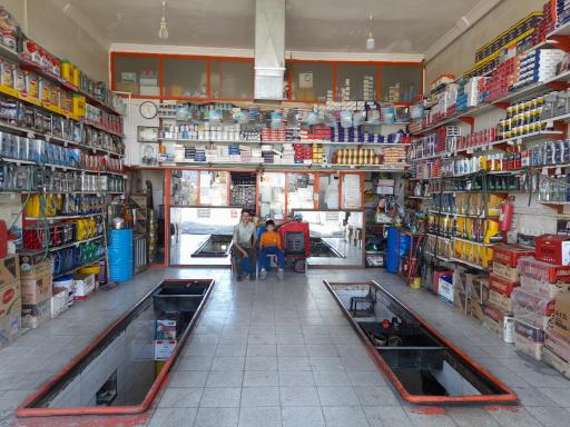 عکس تعویض روغن پارس کیان برادران مزاری 