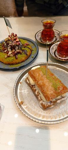 عکس کافه باقلوا یئنی (شعبه وکیل آباد)