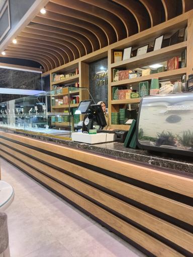 عکس کافه باقلوا یئنی (شعبه وکیل آباد)