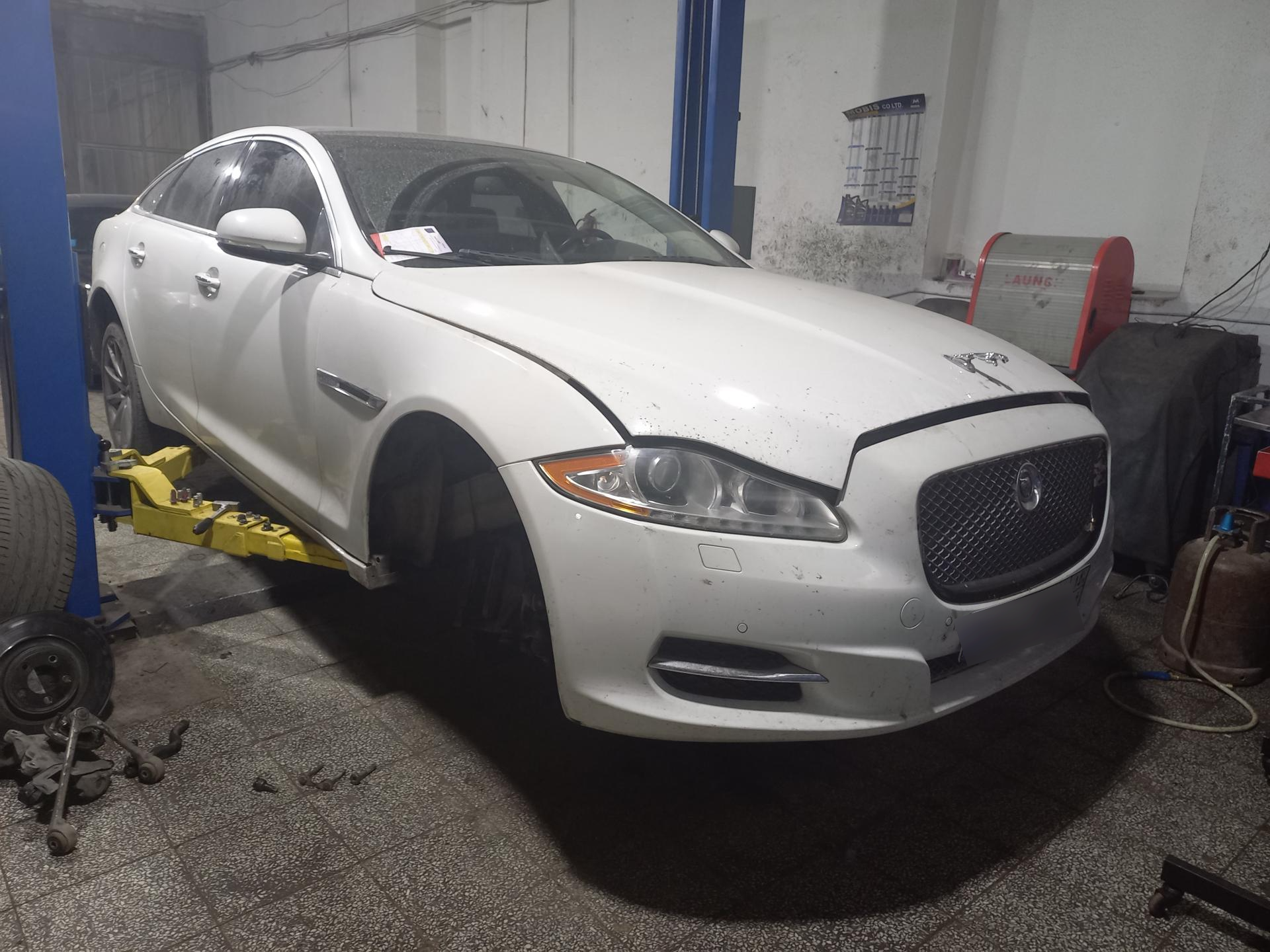 عکس تعمیرگاه احمد بقائی