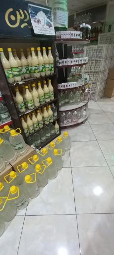 عکس دفتر و فروشگاه مرکزی شرکت «گل‌چکان زمانی»