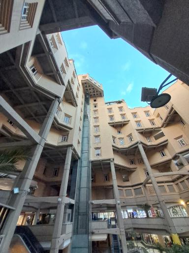 عکس مرکز خرید ارگ جهان نما