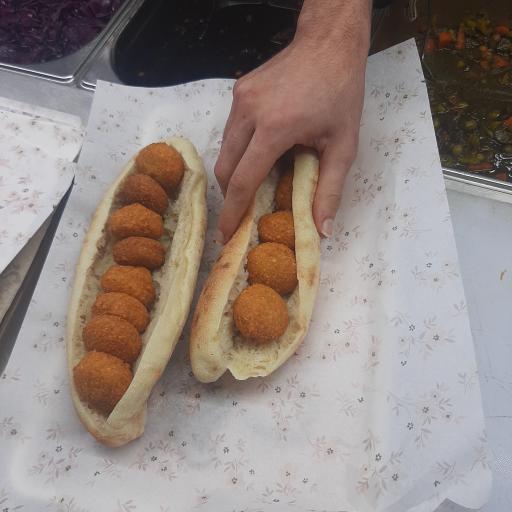 عکس فلافل حسین یباری