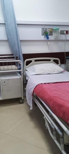 عکس زایشگاه و بیمارستان مهر