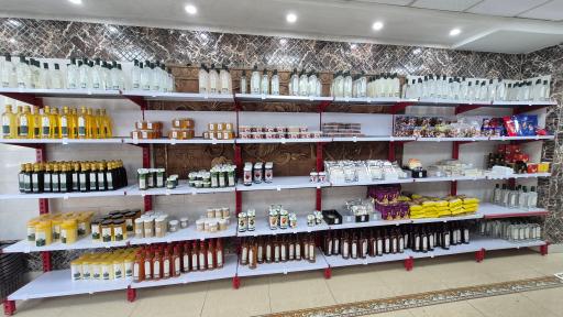 عکس محصولات سالم و طبیعی مصیر