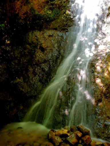 عکس آبشار آزاد مهر