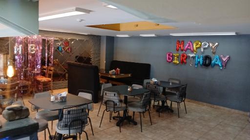 عکس اوکی فست فود