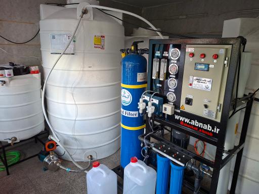 عابر آب شبانه روزی ماه آب