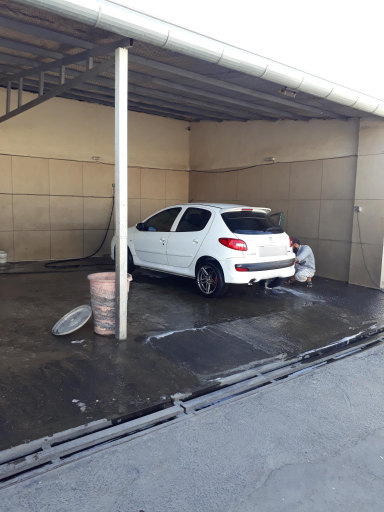 عکس کارواش باران