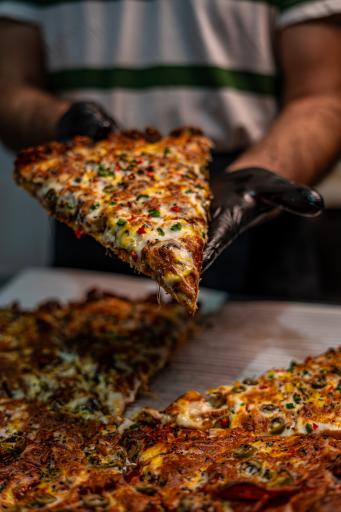 عکس پیتزا فون شعبه 2