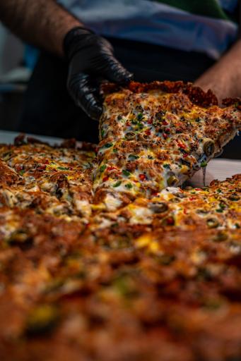 عکس پیتزا فون شعبه 2