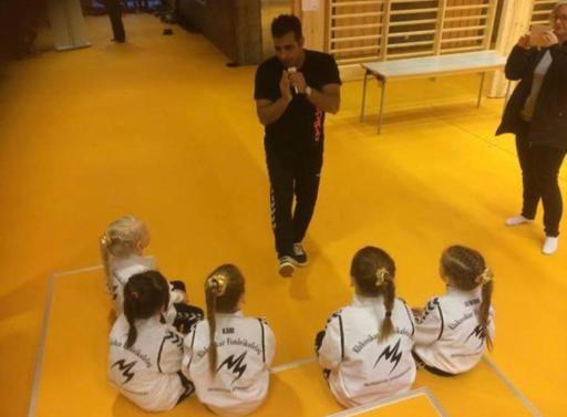 عکس آموزش ژیمناستیک مهدی کریمی