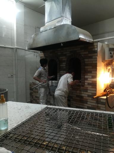 عکس نانوایی سنگک