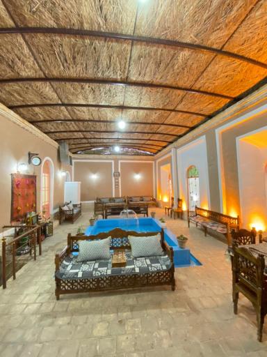 عکس عمارت سنتی آیریک