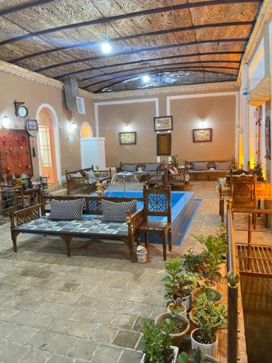 عکس عمارت سنتی آیریک