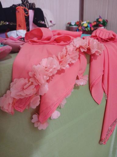 عکس مدرسه حفظ قرآن تبیان