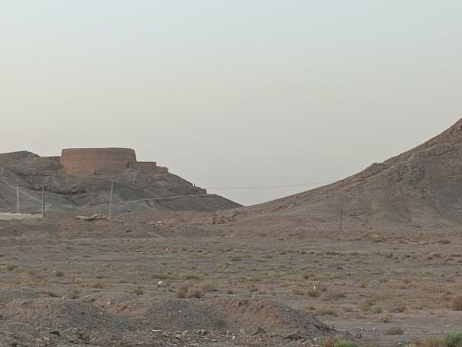 عکس دخمه زرتشتیان