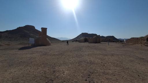 عکس دخمه زرتشتیان