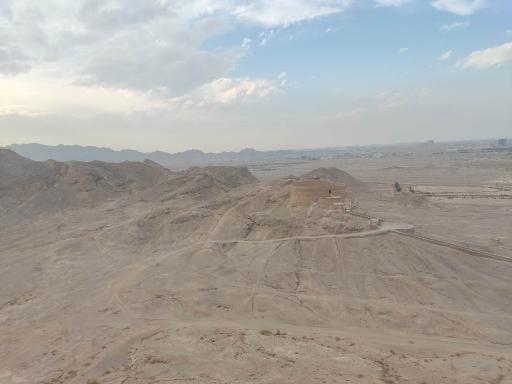 عکس دخمه زرتشتیان