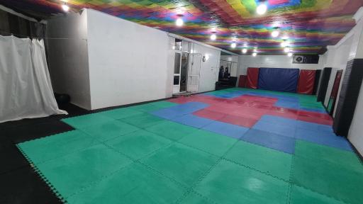 عکس باشگاه رزمی رویش