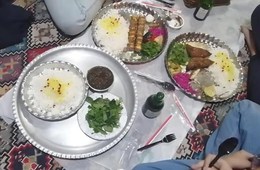 عکس رستوران و سفره خانه گیلار