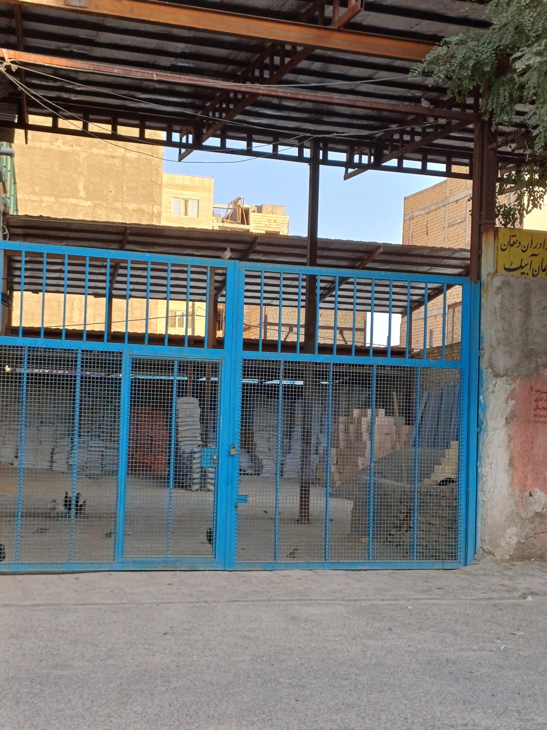 عکس مصالح فروشی دهقان