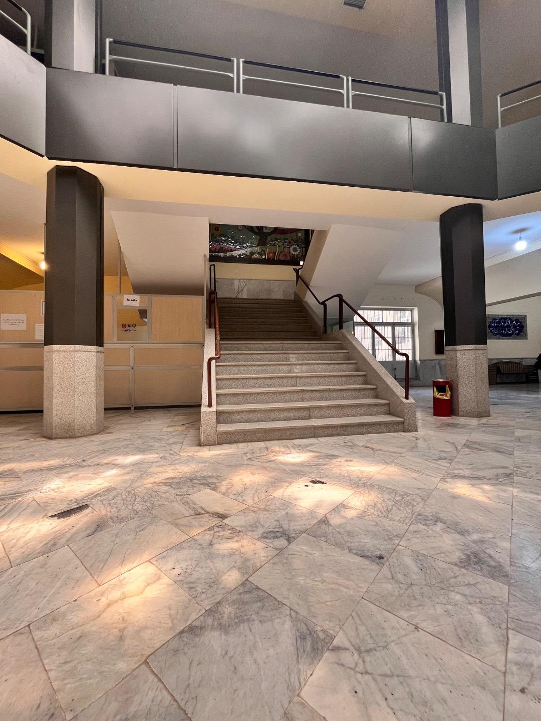 عکس دانشکده فنی و مهندسی 