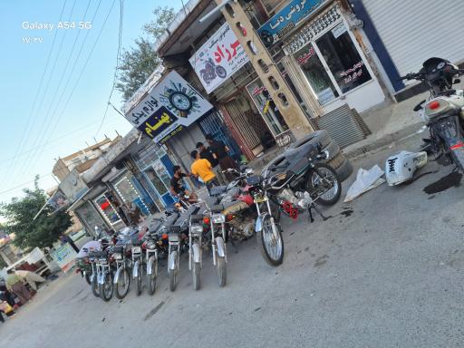 عکس تعمیرگاه موتورسیکلت فرزاد