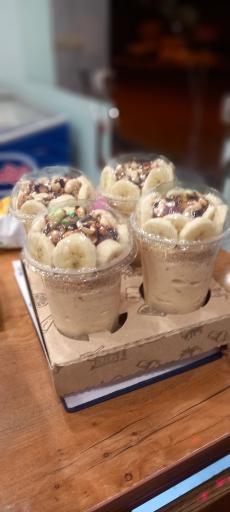 عکس آبمیوه و بستنی زردکوهی