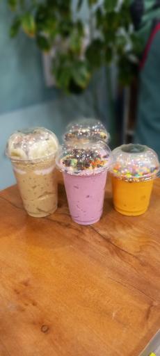 عکس آبمیوه و بستنی زردکوهی