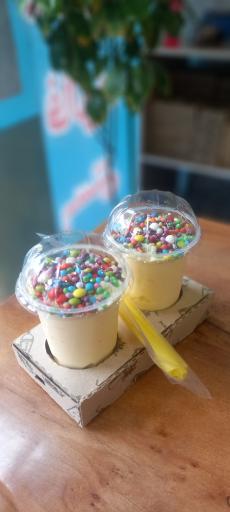 عکس آبمیوه و بستنی زردکوهی