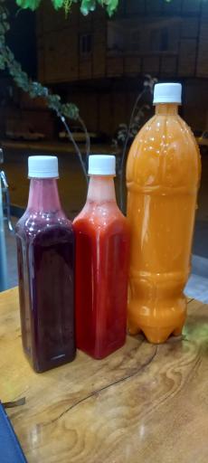 عکس آبمیوه و بستنی زردکوهی