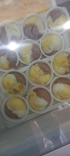 عکس آبمیوه و بستنی زردکوهی