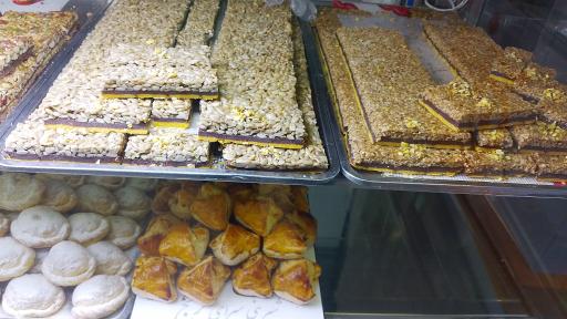 عکس شیرینی سرای ترنج