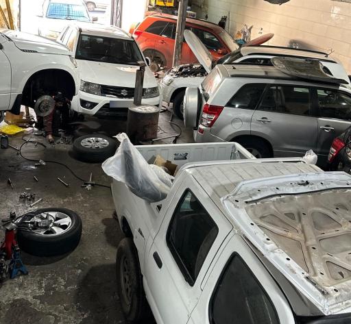 عکس مجموعه تعمیرگاه بختیاری