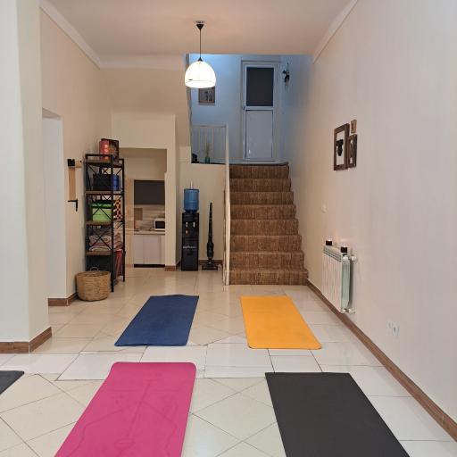عکس خانه یوگا ماه تاب