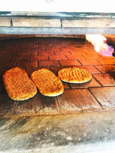 عکس نان روغنی فطیر سنتی فرجی