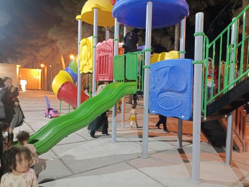 عکس زمین بازی کودکان