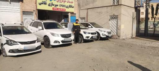 عکس خدمات خودرویی هادی کریمیان