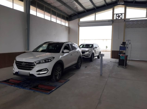 عکس مرکز معاینه فنی خودرو نیک