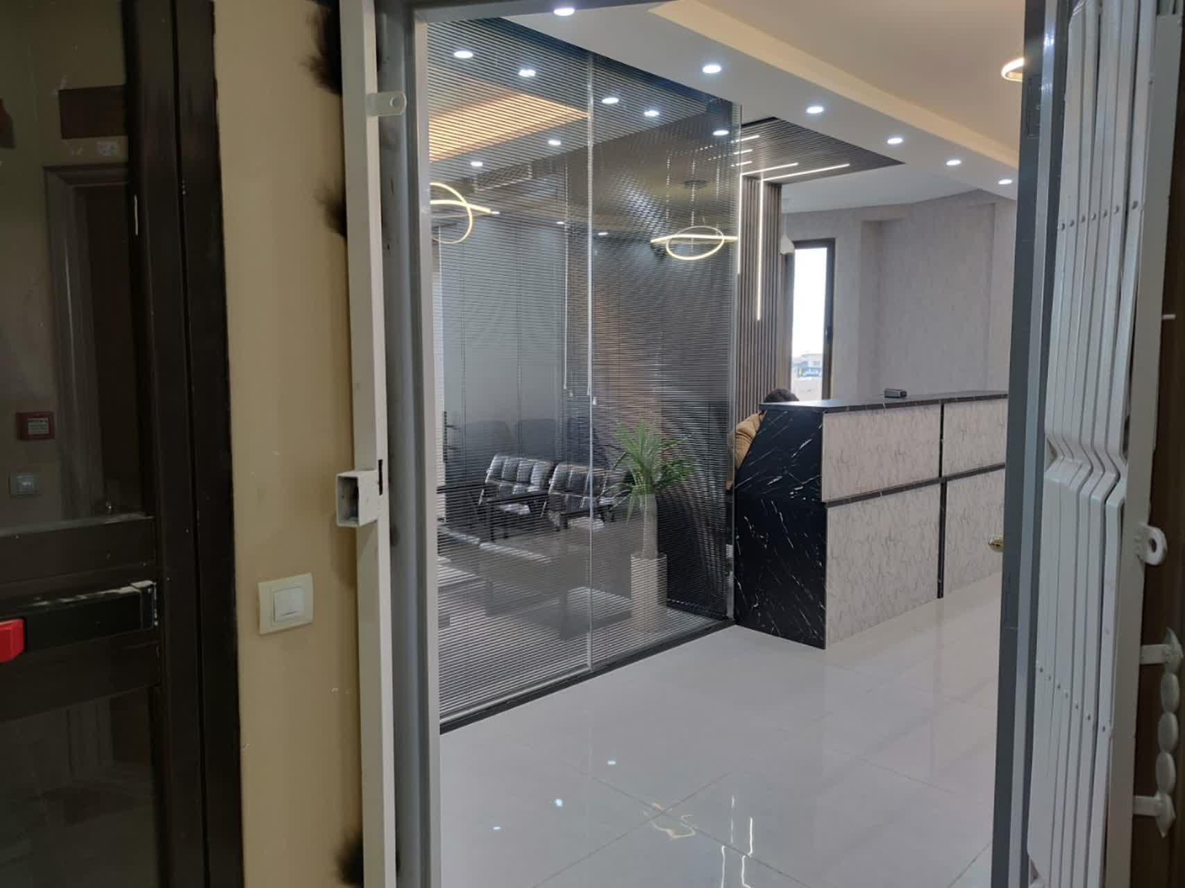 عکس دفتر اسناد رسمی 98 قم (محمدامین کاوندی)