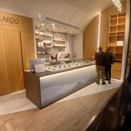 عکس کافه شکلات گالاردو