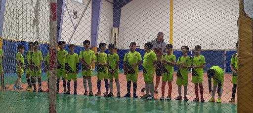 عکس سالن ورزشی روئین جوان