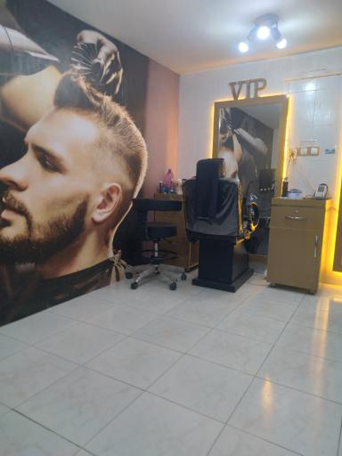 عکس پیرایشگاه حسام